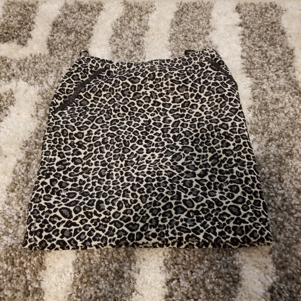 Women animal print skirt